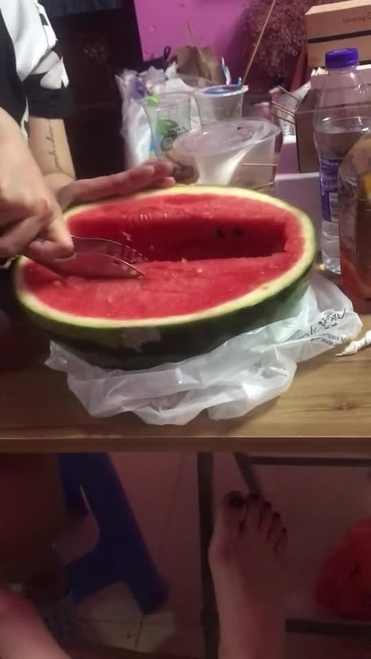 户外吃瓜神器,揭秘夏日吃瓜神器