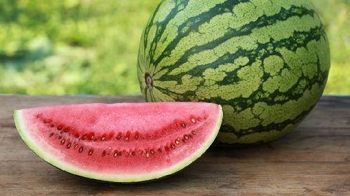 吃瓜但不变成瓜,如何成为冷静看客，不被瓜田里的纷争所困扰