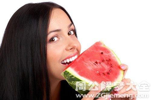 梦见吃瓜不不熟很甜,瓜熟蒂落，甜蜜梦境揭秘